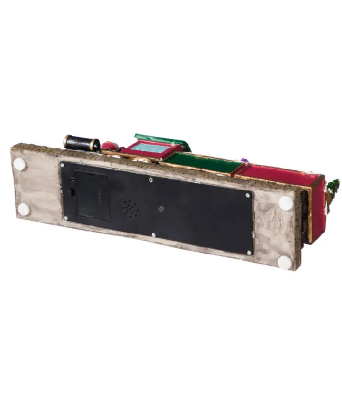 Boutique de Noël Winter Wonderland*Table Ornament, Musical Train, With Santa And Elves. Measures 15 Inches.